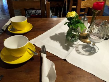 Restoranda masa ayarları