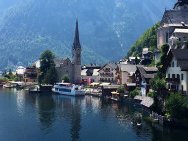 Hallstatt Merkezi, Yukarı Avusturya 'daki Hallstatt Sahili yakınlarında.