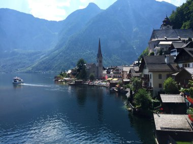 Hallstatt Merkezi, Yukarı Avusturya 'daki Hallstatt Sahili yakınlarında.