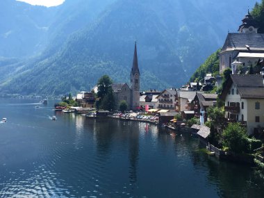 Hallstatt Merkezi, Yukarı Avusturya 'daki Hallstatt Sahili yakınlarında.