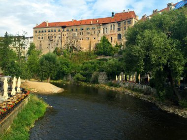Çek Cumhuriyeti 'ndeki Cesky Krumlov şatosunun manzarası