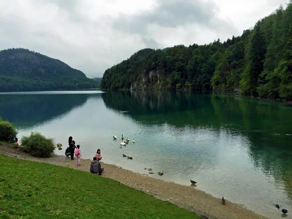 Lago Montanhas Dia Nublado Munique Alemanha — Fotografia de Stock