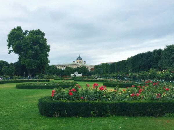 Ogród Volksgarten Pobliżu Pałacu Hofburg Wiedeń Austria — Zdjęcie stockowe