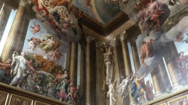 Londra, İngiltere - 07222019 Hampton Court Palace 'ın içi