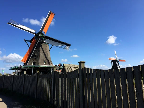 Hollandse Historische Windmolens Aan Blauwe Hemel Zaanse Schans Noord Holland — Stockfoto