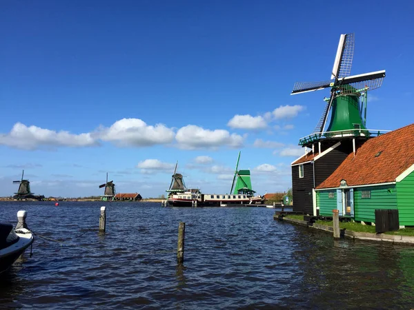 Dutch Historic Winls Sea Beach Blue Sky Zaanse Schans North — стокове фото