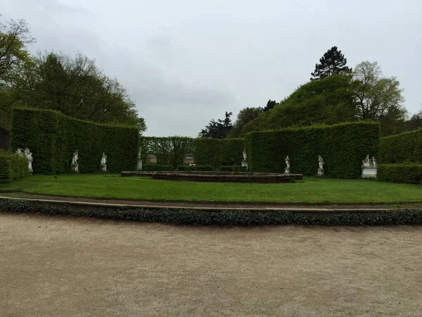 Сад Элеонорального Дворца Трире Германия — стоковое фото