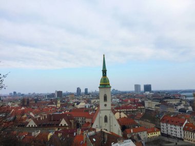 Bratislava şehri Slovakya 'nın panoramik görüntüsü