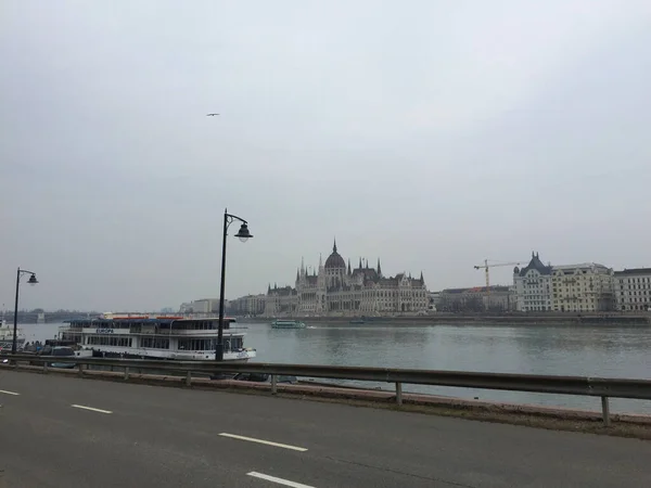 Parlamento Ungherese Vicino Danubio Budapest — Foto Stock