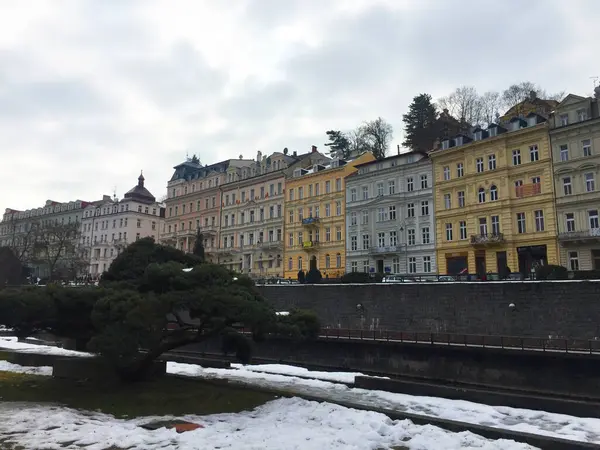 Çek Cumhuriyeti Nin Karlovy Vary Kentindeki Evler — Stok fotoğraf