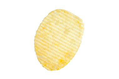 Patates cipsi beyaz arkaplanda izole edildi
