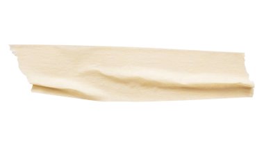 Sarı yapıştırıcı bant beyaz arkaplanda izole edilmiş.