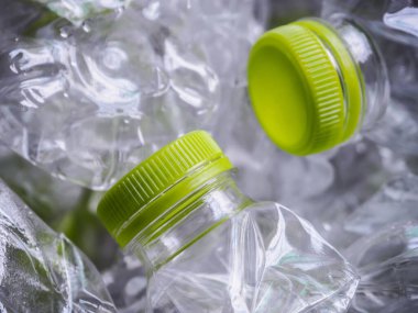 Plastik şişeler geri dönüşüm arkaplanı kavramı