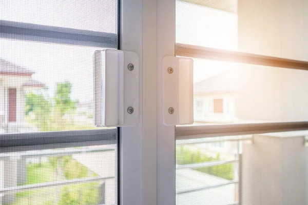 Moskitonetz Drahtgitter Hausfenster Schützt Vor Insekten — Stockfoto