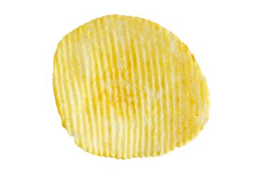 Patates cipsi beyaz arkaplanda izole edildi