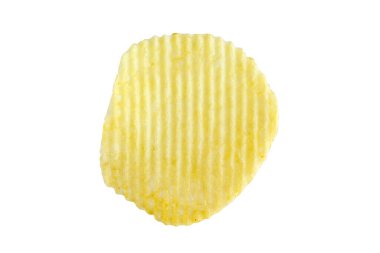 Patates cipsi beyaz arkaplanda izole edildi