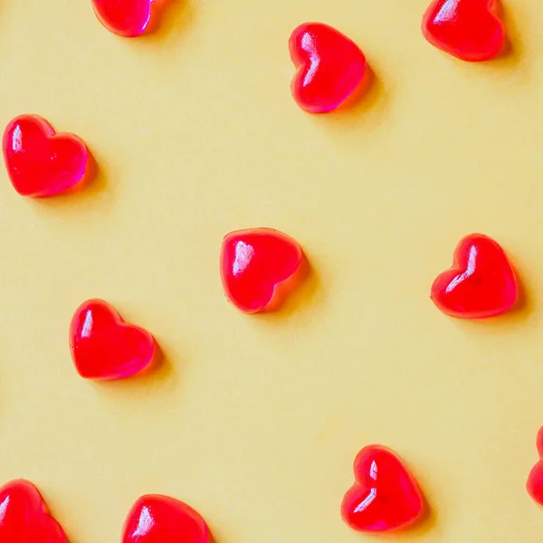 Fondo Del Día San Valentín Con Caramelos Forma Corazón Rojo — Foto de Stock