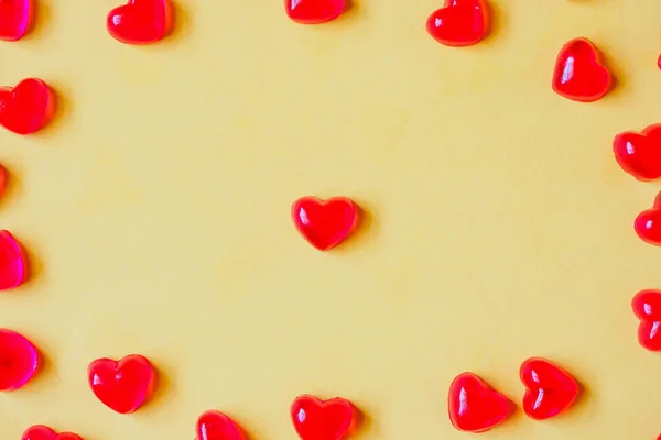 Fondo Del Día San Valentín Con Caramelos Forma Corazón Rojo — Foto de Stock