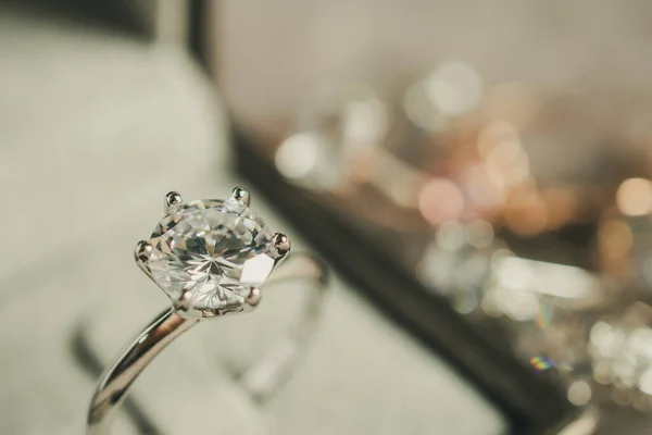 Anel Diamante Noivado Luxo Caixa Presente Jóias — Fotografia de Stock