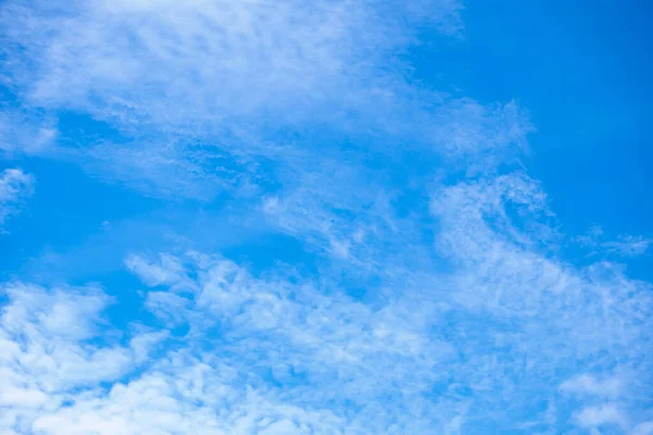 Céu Azul Com Nuvens Natureza Fundo Abstrato — Fotografia de Stock