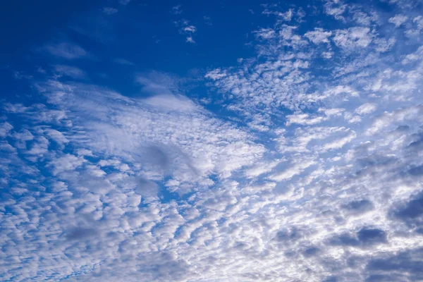 Céu Azul Com Nuvens Natureza Fundo Abstrato — Fotografia de Stock