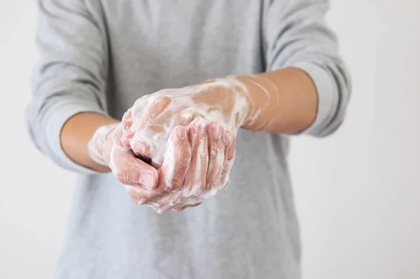 Man Handen Wassen Met Zeep Voor Covid Corona Virus Preventie — Stockfoto