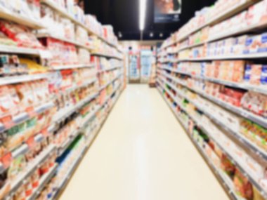 süpermarket koridorunun içi bulanık arkaplan
