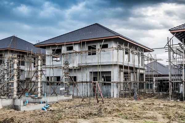 Výstavba Nového Obytného Domu Probíhá Staveništi — Stock fotografie