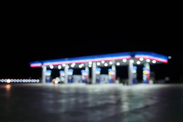 夜のガススタンド — ストック写真