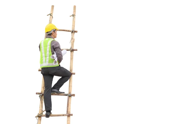 Asiatische Kaufmann Bauingenieur Halten Blaupause Papier Aufstieg Auf Leiter Isoliert — Stockfoto