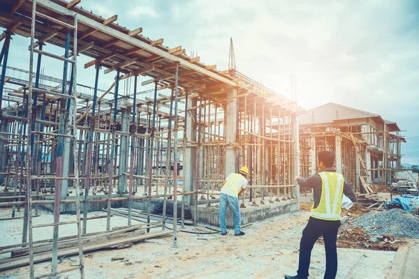 Asiatico Business Man Construction Manager Ingegnere Lavoratore Casco Protettivo Tenere — Foto Stock