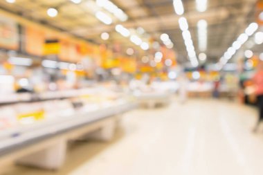 Soyut süpermarket arkaplanı bokeh ışığı ile bulanıklaştırılmış