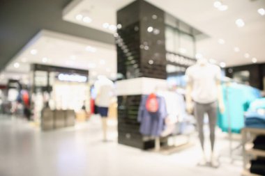 Alışveriş merkezinin arka planının soyut bulanık elbise butik görüntüsü