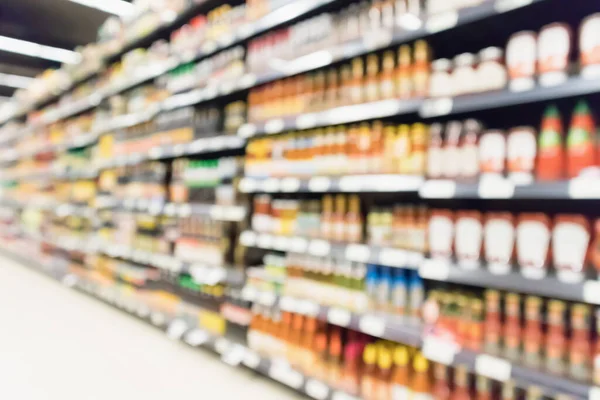 Soyut bulanık süpermarket koridoru Odaklanamayan arkaplan