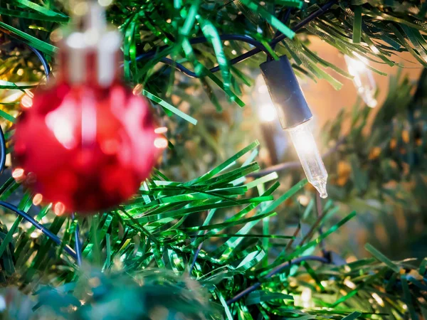Weihnachtsbeleuchtung Dekoration Auf Dem Baum Hintergrund — Stockfoto