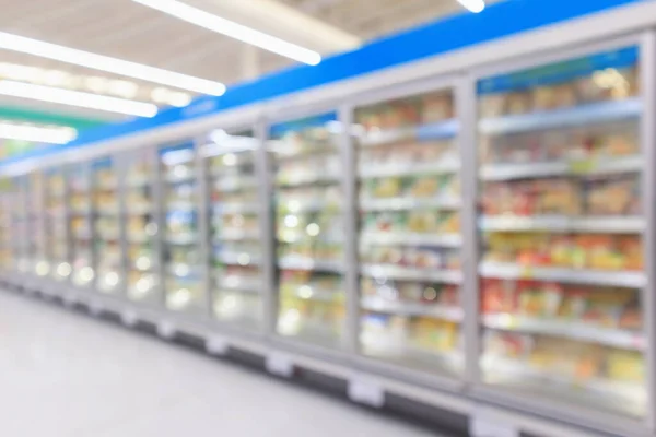 Supermercado Refrigeradores Comerciais Congelador Mostrando Congelados Alimentos Abstrato Desfoque Fundo — Fotografia de Stock