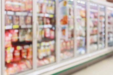Süpermarketteki donmuş gıda bölümü bulanık arkaplan