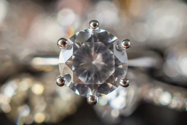 Biżuteria Diamentowe Pierścienie Zestaw Czarnym Tle Zbliżenie — Zdjęcie stockowe