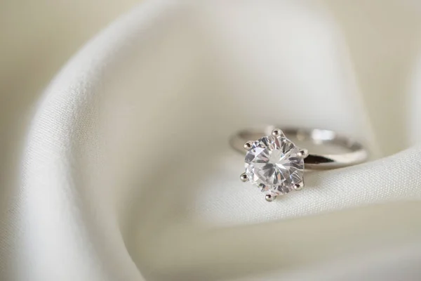 Jewelry Wedding Diamond Ring Close — Stock Photo, Image