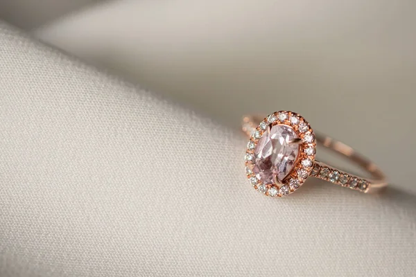 Jewelry Wedding Pink Diamond Ring Close — Stock Photo, Image
