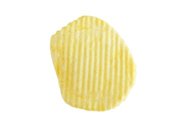 Patates cipsi beyaz arkaplanda izole edildi