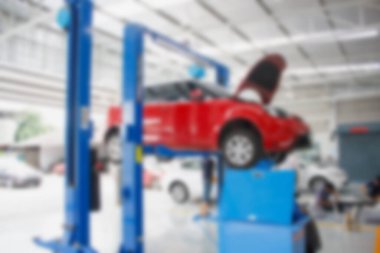 Araç tamir istasyonu arkaplanı bulanık