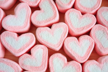 Sevgililer Günü arkaplanı için kalp şeklinde lokum.