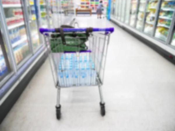 Desenfoque Carro Compra Pasillo Del Supermercado —  Fotos de Stock