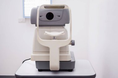 optometri göz testi makinesi