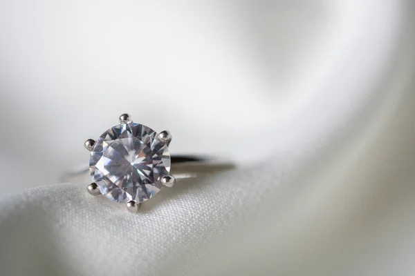 Jóias Anel Diamante Casamento Perto — Fotografia de Stock