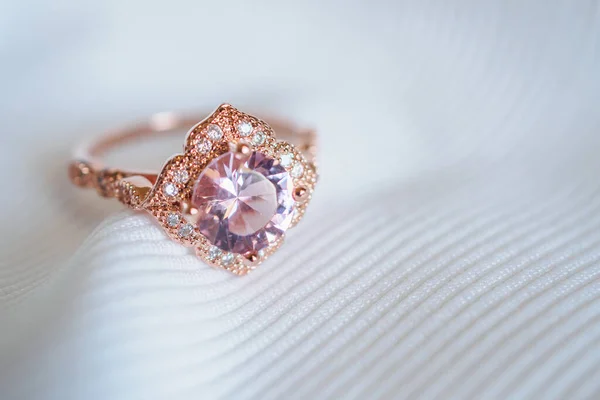 Jewelry Luxury Pink Gold Sapphire Gemstone Ring White Fabric Background — Stock Photo, Image