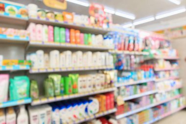 Kozmetik ve sağlık ürünleri soyut süpermarket koridoru bulanıklaştırılmış arka plan