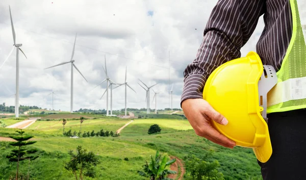 Mérnöki Munkás Szélturbina Erőmű Építkezésén — Stock Fotó