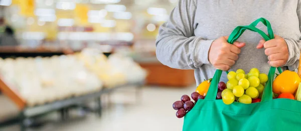 Custodia Del Cliente Riutilizzabile Shopping Bag Verde Con Frutta Verdura — Foto Stock